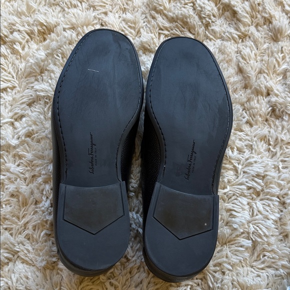 Men's Ferragamo Grandioso Gancini Bit Leather Loafers - Picture 5 of 6